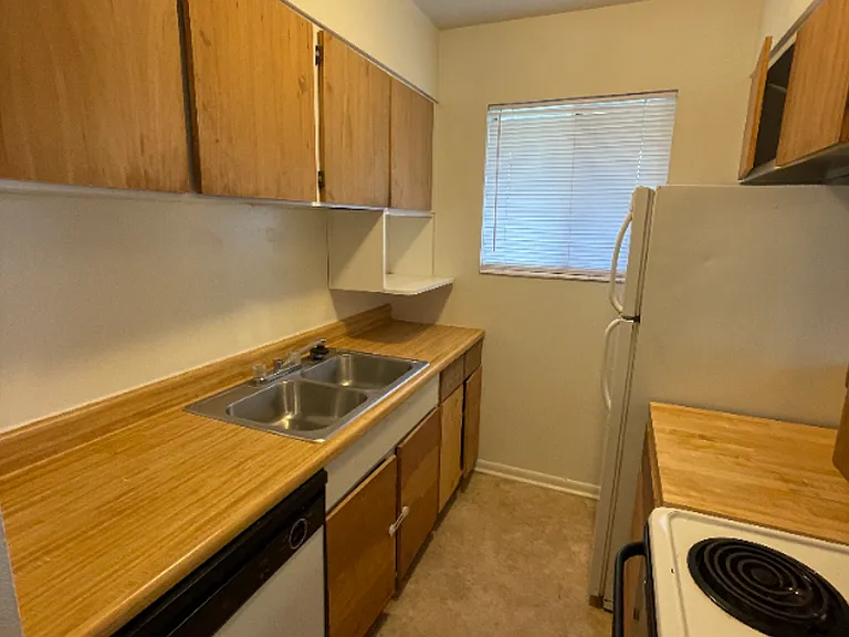 4371 / 4365 S Fairbourne Ave — Photo 4