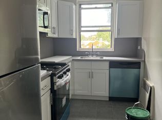 86 Midland Pkwy #1, Jamaica, NY 11432
