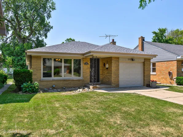 5019 Fargo Ave, Skokie, IL 60077