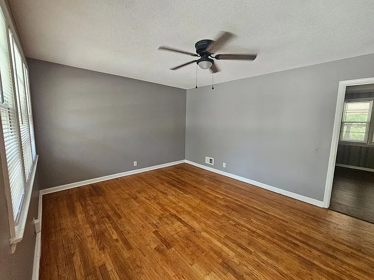 2709 Haymarket Rd — Photo 9