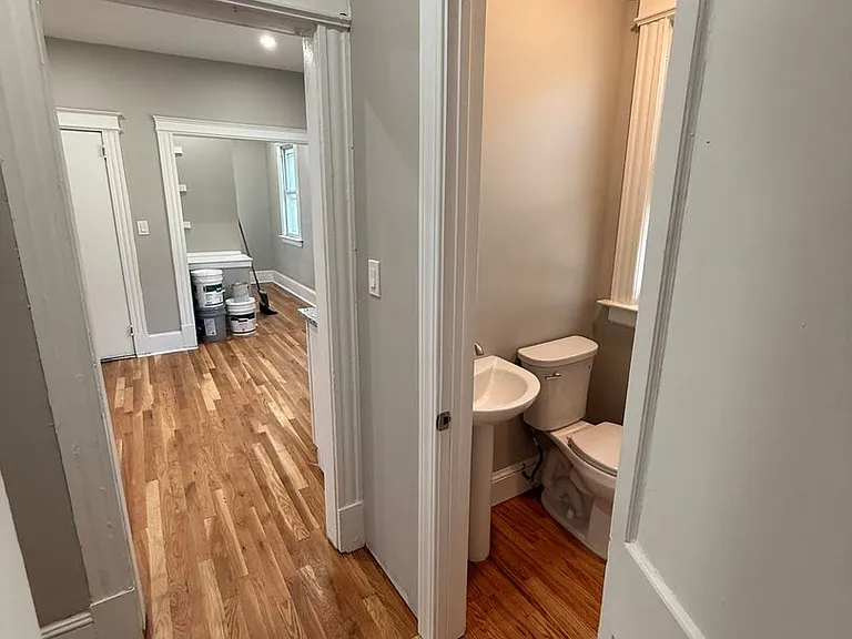 45-47 Maplewood Ave — Photo 26