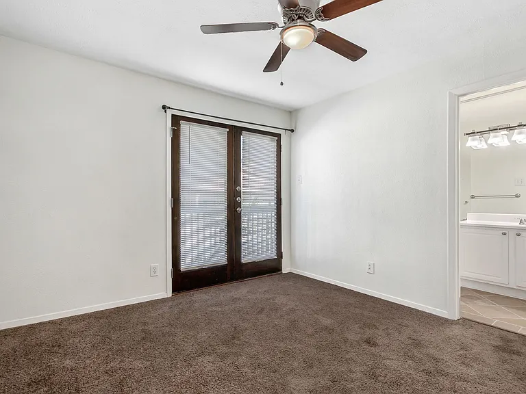 5904 Sandhurst Ln #246 — Photo 11