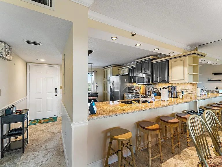 275 Palm Ave #C402 — Photo 11