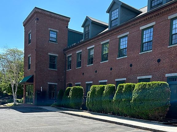 2nd image of 25 Pond St Unit 201