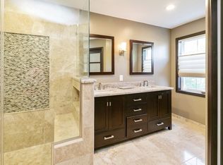 17867 Inverness Curv, Eden Prairie, MN 55347