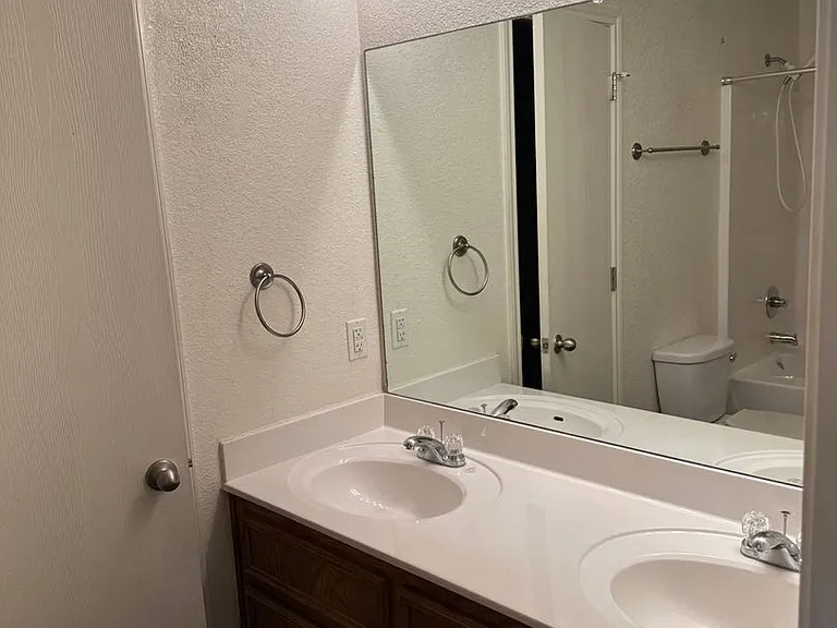 4600 Waterproof Dr — Photo 10