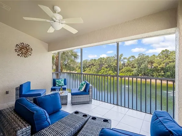 5360 Andover Dr APT 202, Naples, FL 34110