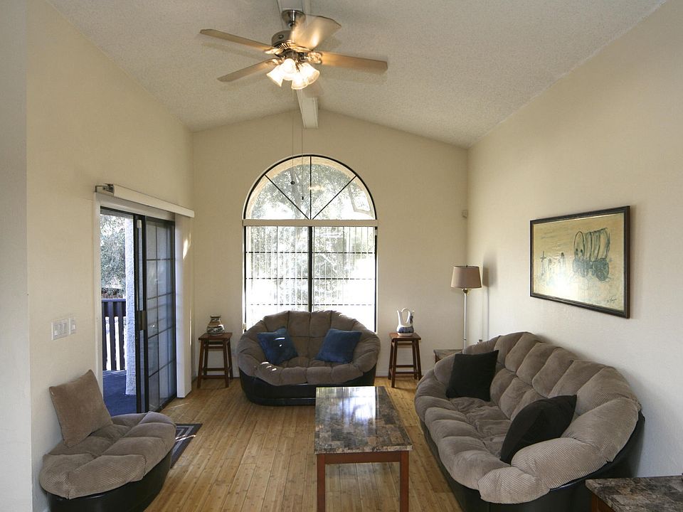 1st image of 925 N COLLEGE Avenue #210