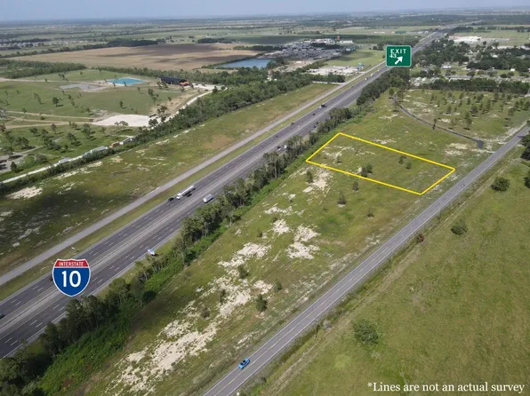 16 Frontage Rd, Iowa, LA 70647