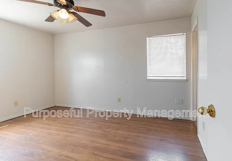 1324 SW 61st Ter — Photo 17