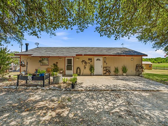 3rd image of 4611 County Road 226