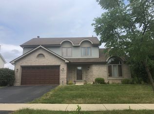 808 Wheatland Ln, Bolingbrook, IL 60490