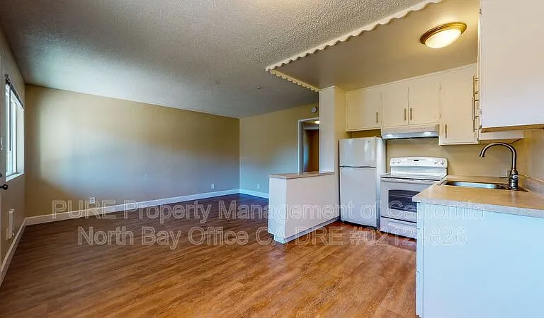 555 Dexter St #I — Photo 1