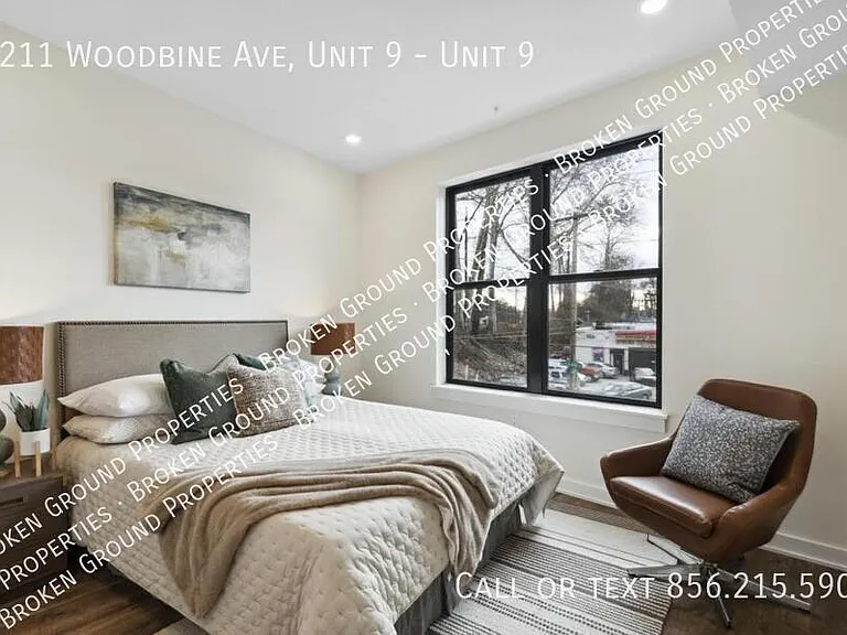 6211 Woodbine Ave #9 — Photo 3
