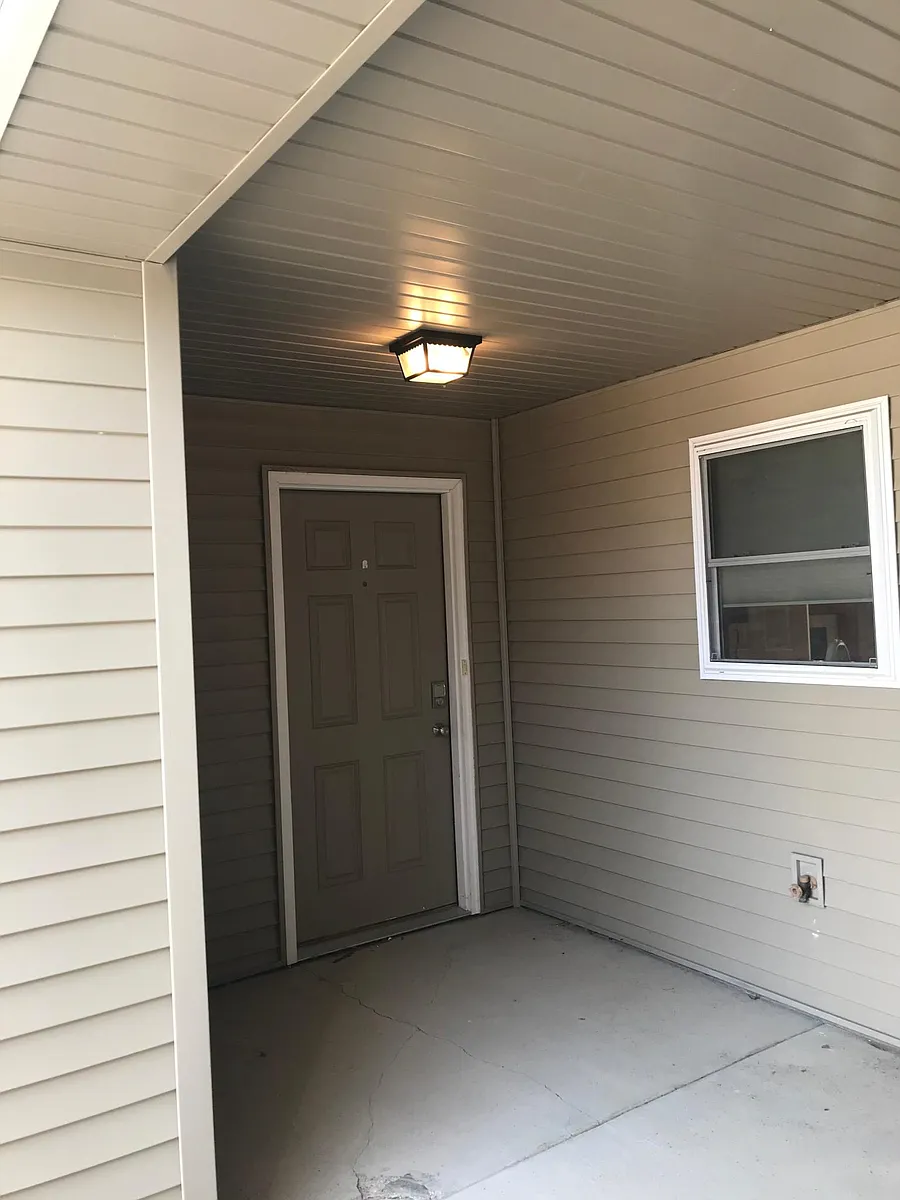 Building Photo - 3507 McLaughlin Dr
