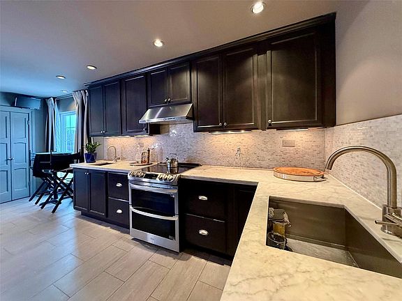 4th image of 2507 Montrose Blvd APT 36