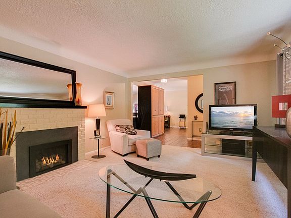 4th image of 1409 Ryan Ave W