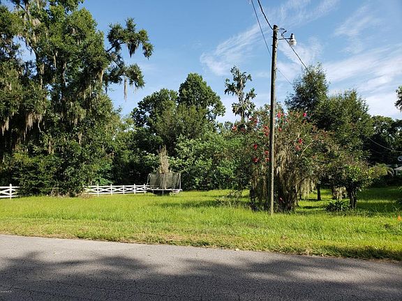 3rd image of 7 NW 11th Ave