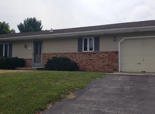 1209 Hyland Dr #0, Stoughton, WI 53589