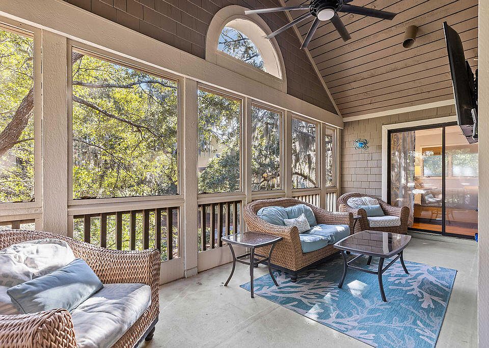 1st image of 2764 Hidden Oak Dr