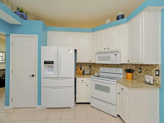 4th image of 4419 Pebble Brook Dr