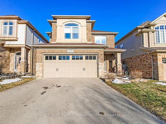 3rd image of 3190 Pomeroy Ln