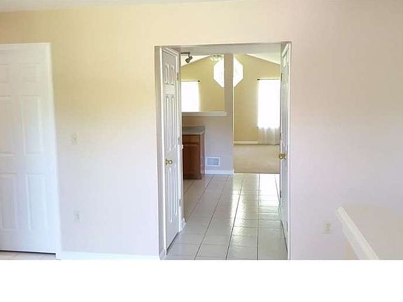 3rd image of 308 Angelo Dr