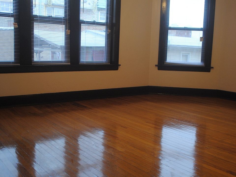 1st image of 1527 N Austin Blvd APT 2