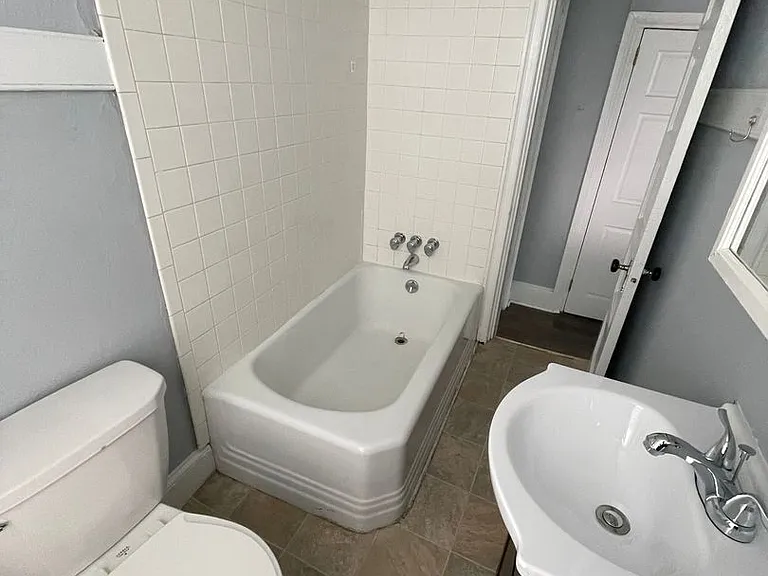 239 Bridge St — Photo 21
