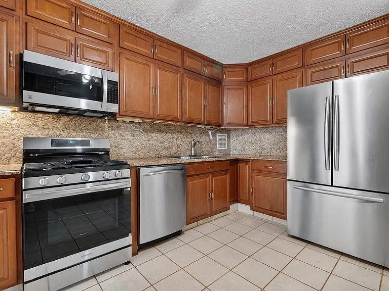3701 S George Mason Dr — Photo 14