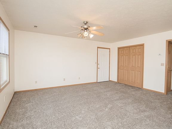 4th image of 12051 N Eastpoint Ct APT B