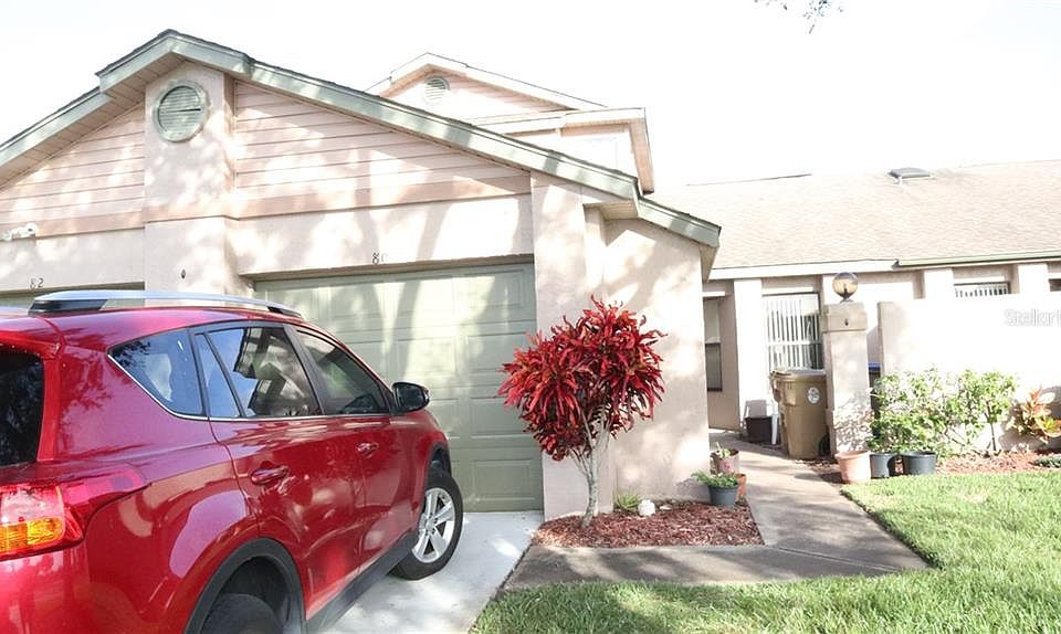 1st image of 80 Lakepointe Cir