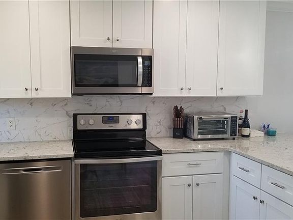 4th image of 2772 Woodgate Ln APT 28