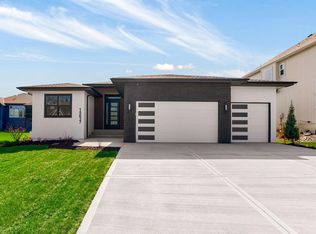 15637 W 165th St, Olathe, KS 66062