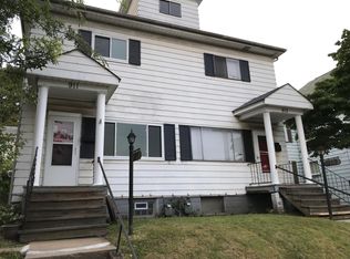 911-913 Walnut St, Springdale, PA 15144