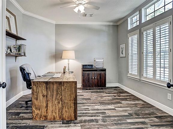 5th image of 8014 Summer Brook Ct