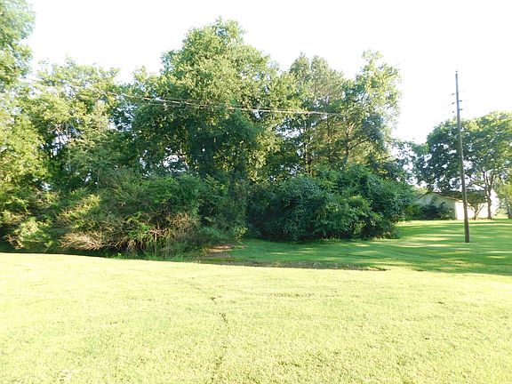 3rd image of 113 Sunset Dr