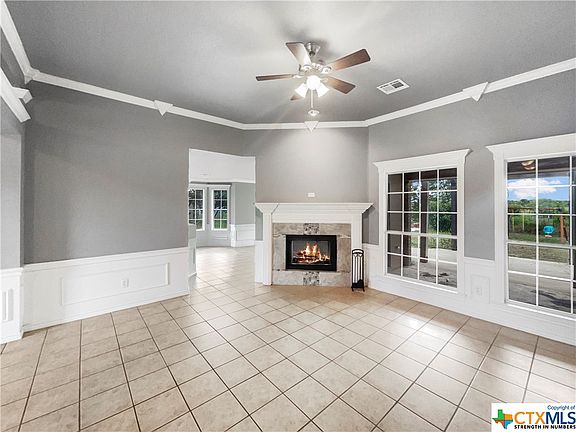 3rd image of 649 Hilltop Dr