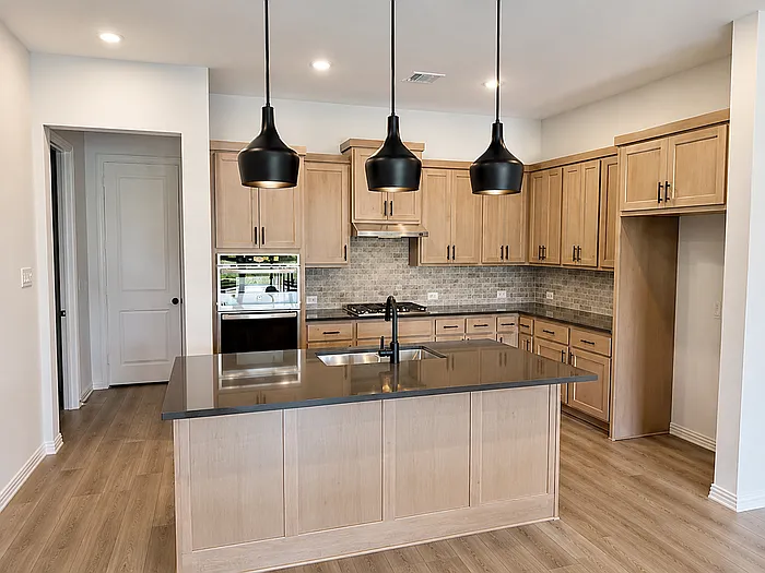 1218 Daybreak Dr — Photo 3