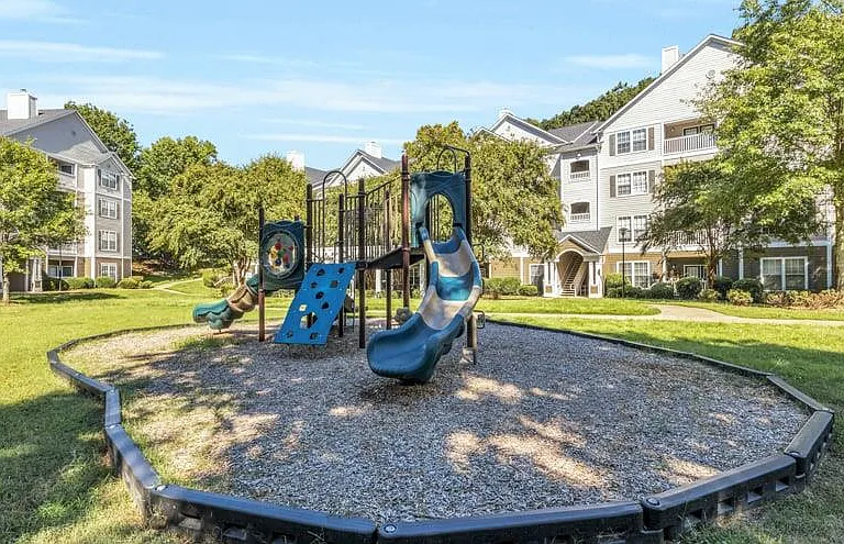 Marina Pointe — Photo 18