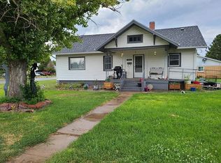 604 E 10th St, Goodland, KS 67735