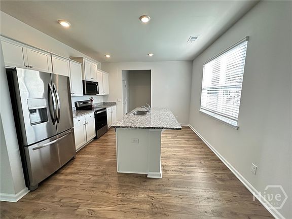 3rd image of 192 Coby Ln
