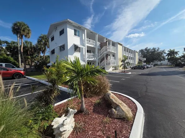 5925 Todd St #D21, Bradenton, FL 34207