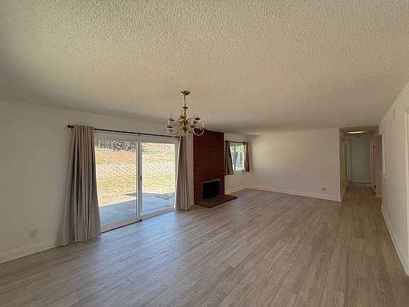 3rd image of 14818 Del Diablo Ln