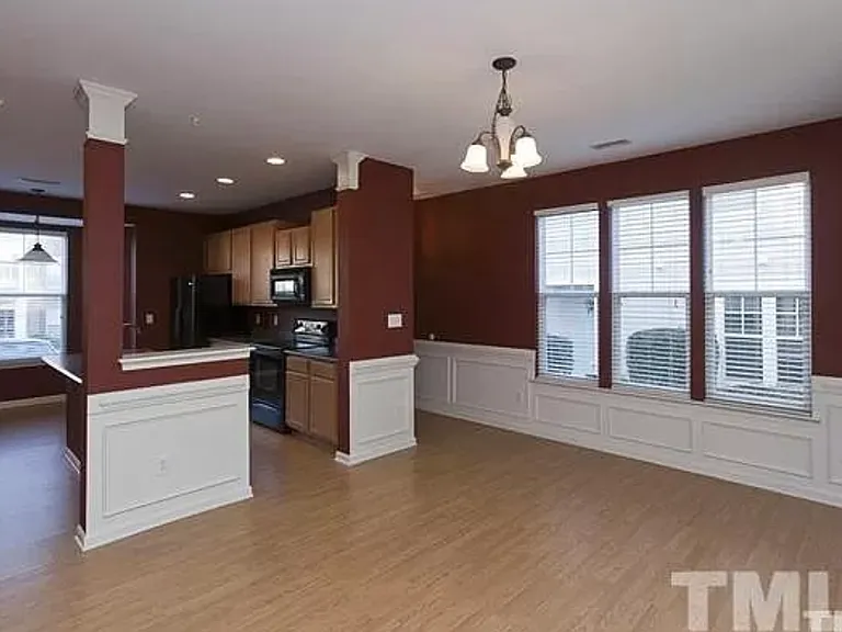8821 Camden Park Dr #1 — Photo 3