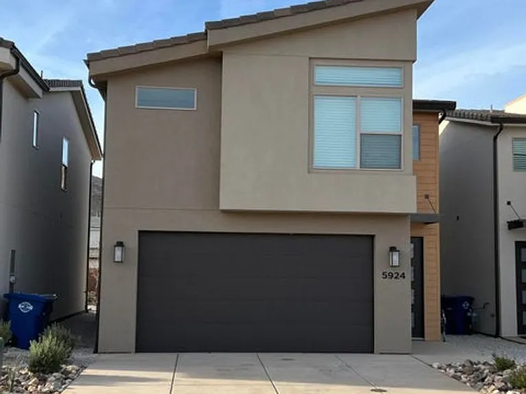 5924 S Aragorn Ln — Photo 2