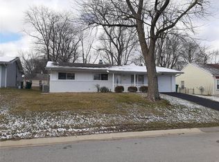 311 Amhurst Dr, O'Fallon, IL 62269