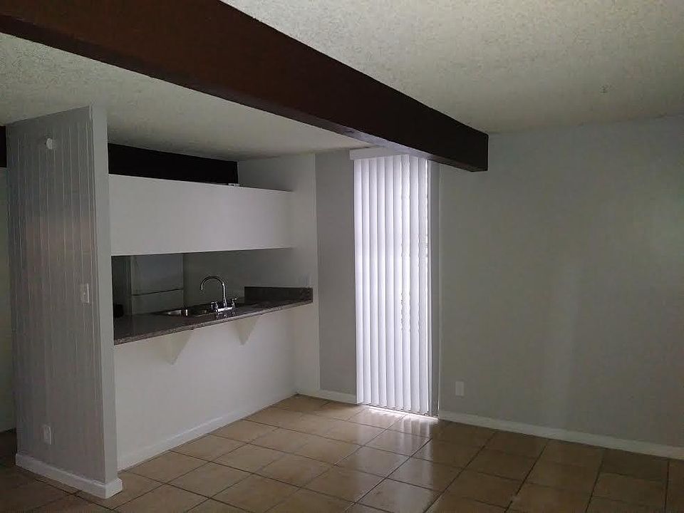 1st image of 844 Chestnut Ave #34