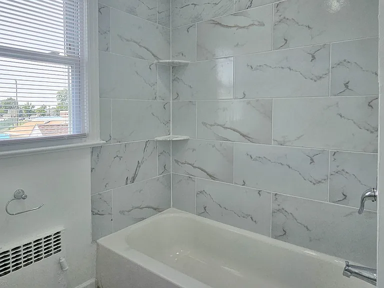 41 Elmwood Ave #2 — Photo 24