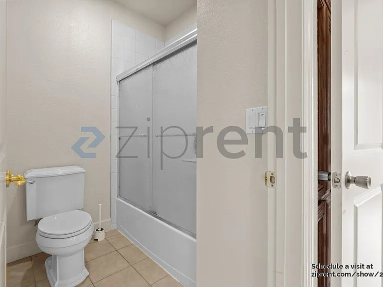 9208 Hallmark Pl — Photo 16